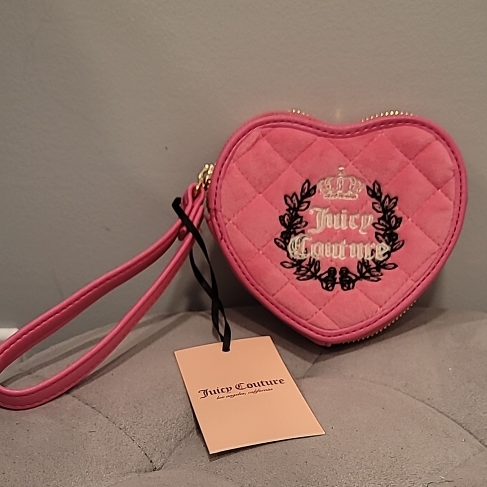 Juicy Couture Quilted JUICY PINK Royal Couture ❤️ Heart Wristlet - NWT
